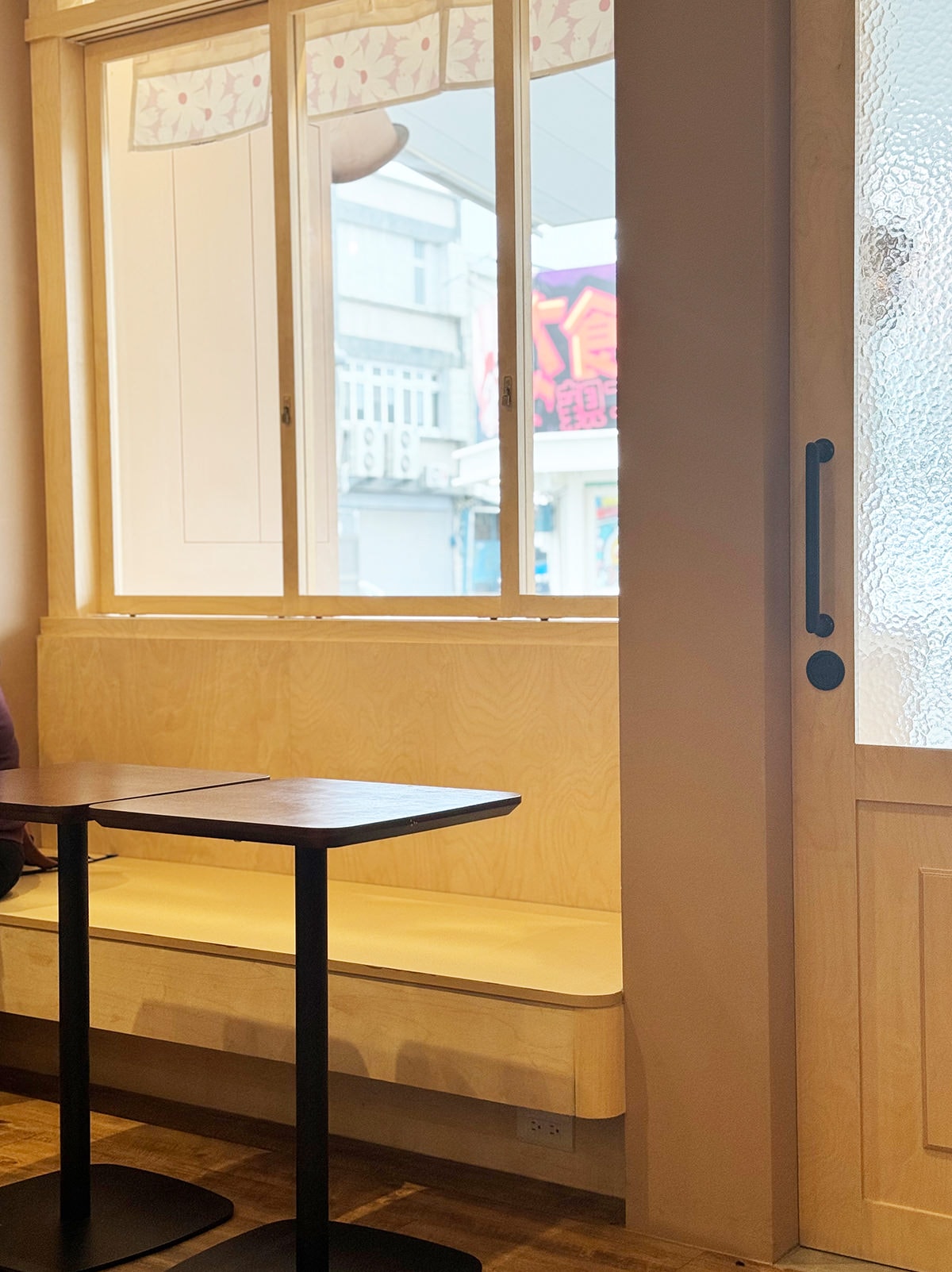 台東「草町商號」寶町藝文中心對面的日式蛋糕店，蛋糕甜點匠心獨運、減糖不甜膩！人氣夯～