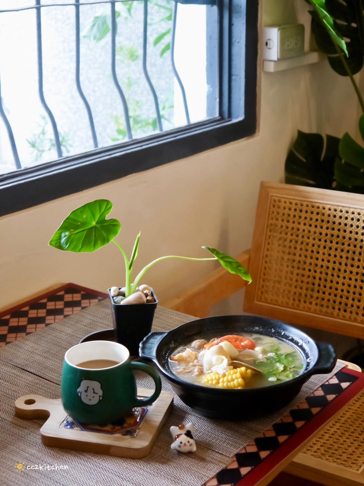 台東早午餐「囍沐餐廚」,巷弄幽靜的強國街私廚早餐店,推薦櫛瓜起司蛋餅、料多實在的海鮮鍋燒意麵。(暫停營業) - 第20張圖 台東早午餐「囍沐餐廚」,巷弄幽靜的強國街私廚早餐店,推薦櫛瓜起司蛋餅、料多實在的海鮮鍋燒意麵。(暫停營業)