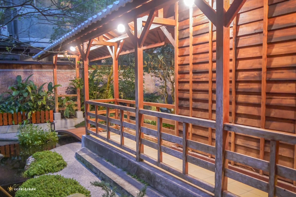 一秒回到日治時期！花蓮拉麵「山嵐拉麵安通溫泉店」，深山裡的日式拉麵店～泡完溫泉在和室榻榻米包廂裡吃拉麵，超享受！