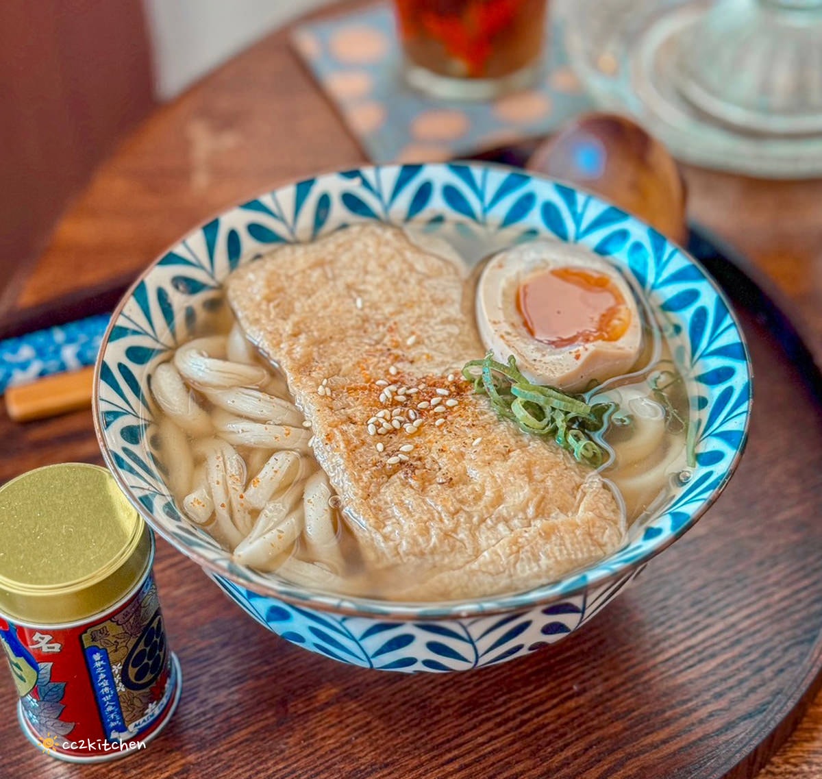 台東超人氣昭和風咖啡廳「沐芓Muzi Kissaten」懷舊日式喫茶所。大推厚蛋三明治，厚實酥脆耐人尋味！昭和硬布丁扎實綿密～台東早午餐咖啡店推薦。