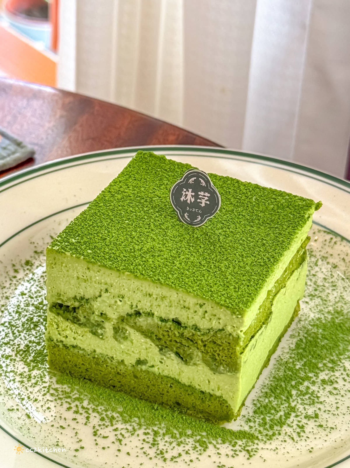 台東超人氣昭和風咖啡廳「沐芓Muzi Kissaten」懷舊日式喫茶所。大推厚蛋三明治，厚實酥脆耐人尋味！昭和硬布丁扎實綿密～台東早午餐咖啡店推薦。