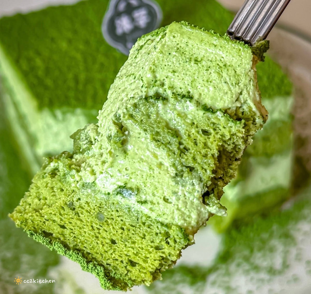 台東超人氣昭和風咖啡廳「沐芓Muzi Kissaten」懷舊日式喫茶所。大推厚蛋三明治，厚實酥脆耐人尋味！昭和硬布丁扎實綿密～台東早午餐咖啡店推薦。