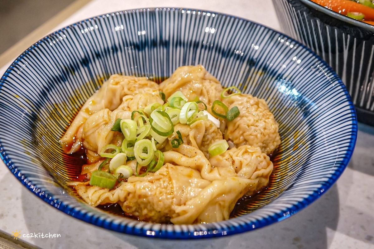 一週只營業1.5天的限量牛肉麵！台東等等牛肉麵（斑鳩33牛肉麵）藏身在民宿裡的文青風麵店，台東隱藏版小吃美食推薦。