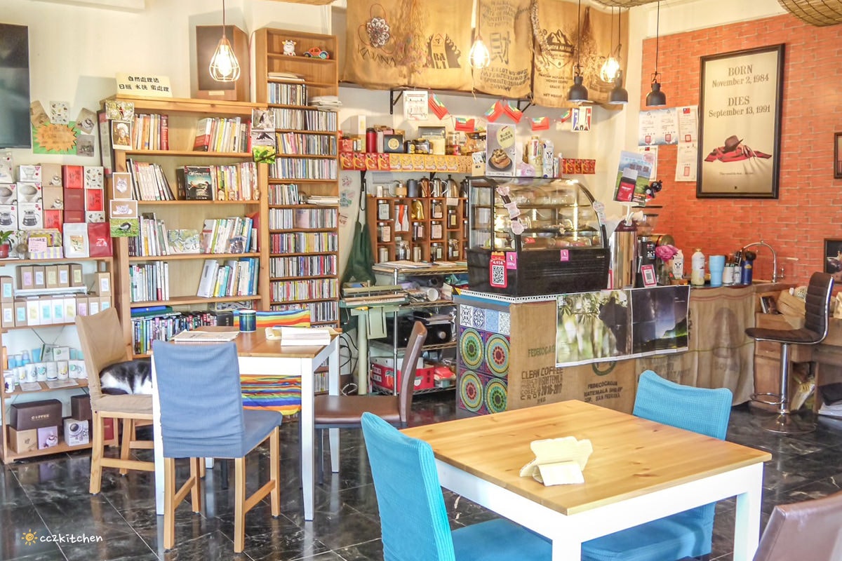 隱藏在花東縱谷裡的貓咪咖啡廳！玉里「誠家綠葉」鐵道第一排鄉間咖啡，與親人的貓咪互動、近距離看火車奔馳、品嘗美味下午茶！