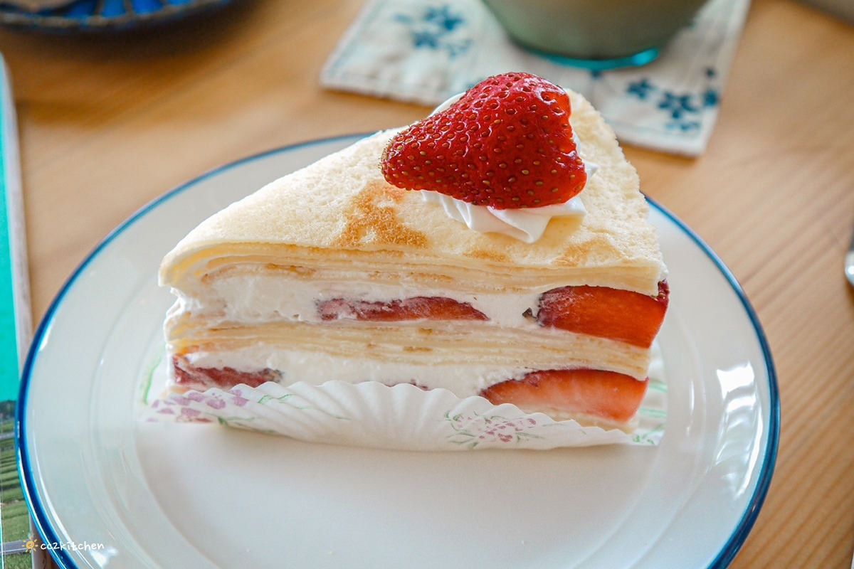 隱藏在花東縱谷裡的貓咪咖啡廳！玉里「誠家綠葉」鐵道第一排鄉間咖啡，與親人的貓咪互動、近距離看火車奔馳、品嘗美味下午茶！