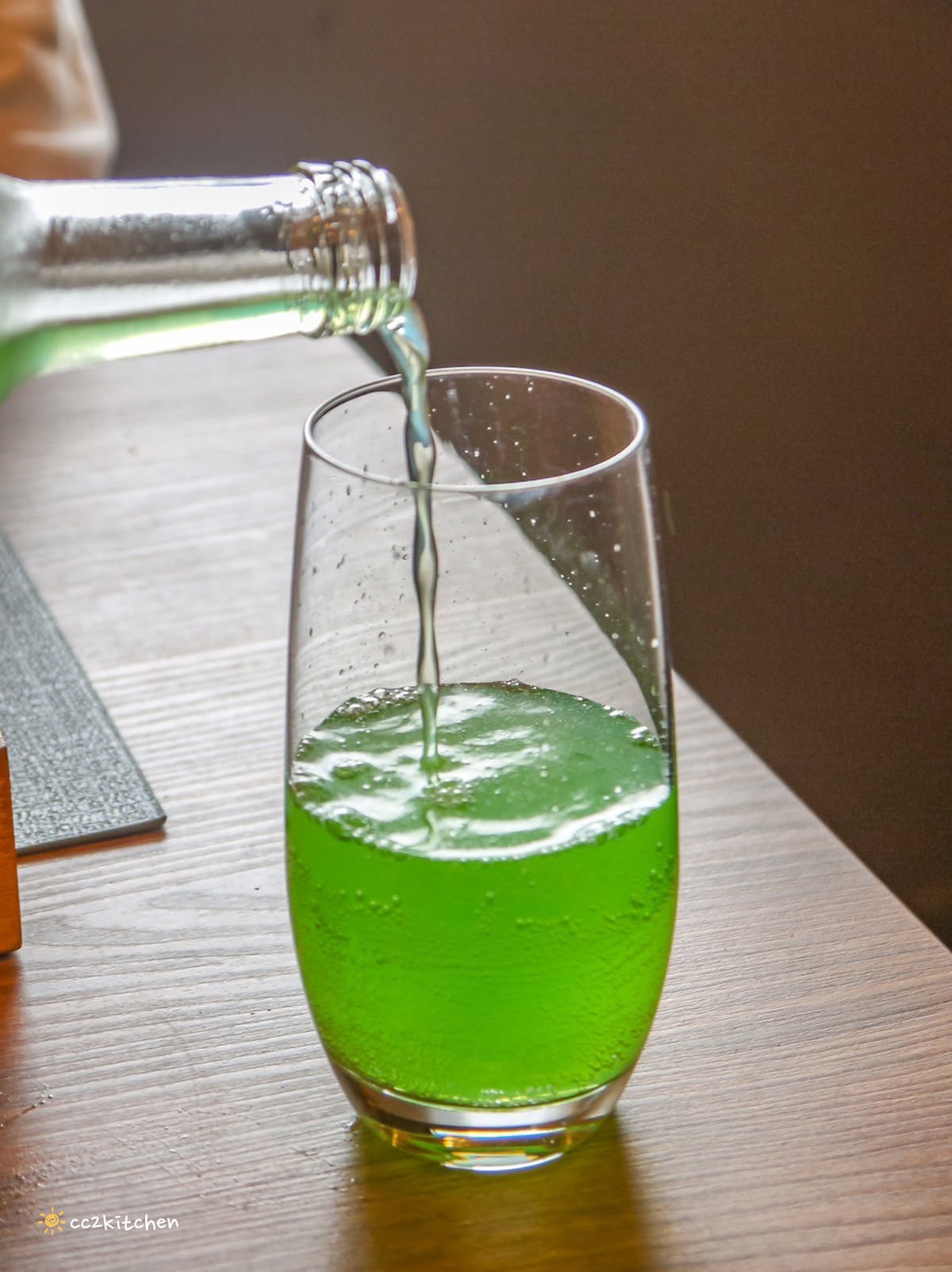 台東平價無菜單料理「長光食作」，海味九宮格吸睛又有創意！預約制單人套餐千元有找～台式料理結合西式手法，道道好吃不踩雷。