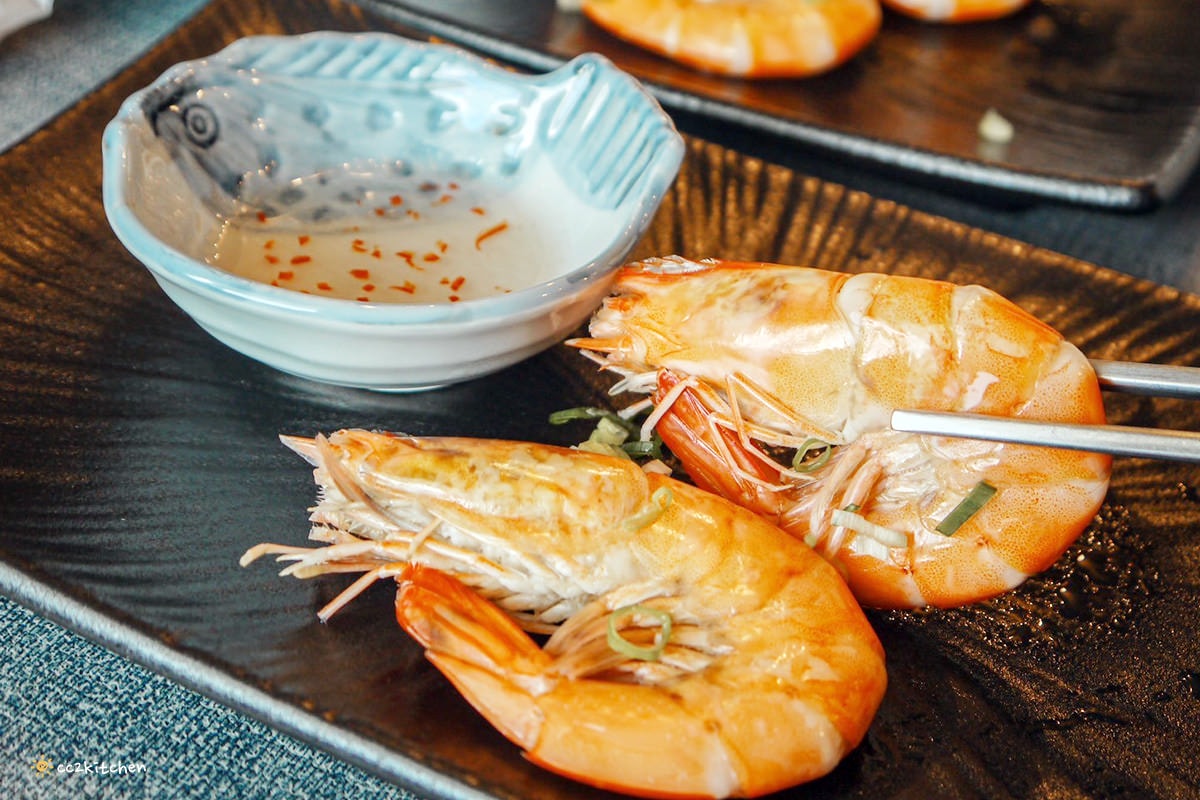 台東平價無菜單料理「長光食作」，海味九宮格吸睛又有創意！預約制單人套餐千元有找～台式料理結合西式手法，道道好吃不踩雷。