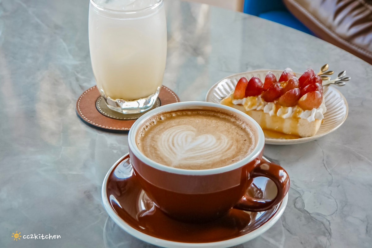 台東海景咖啡「沙伯迪澳橄欖莊園SOBDEALL」，都蘭山下的秘境咖啡，依山傍海坐擁蔚藍海景與蒼鬱山景。