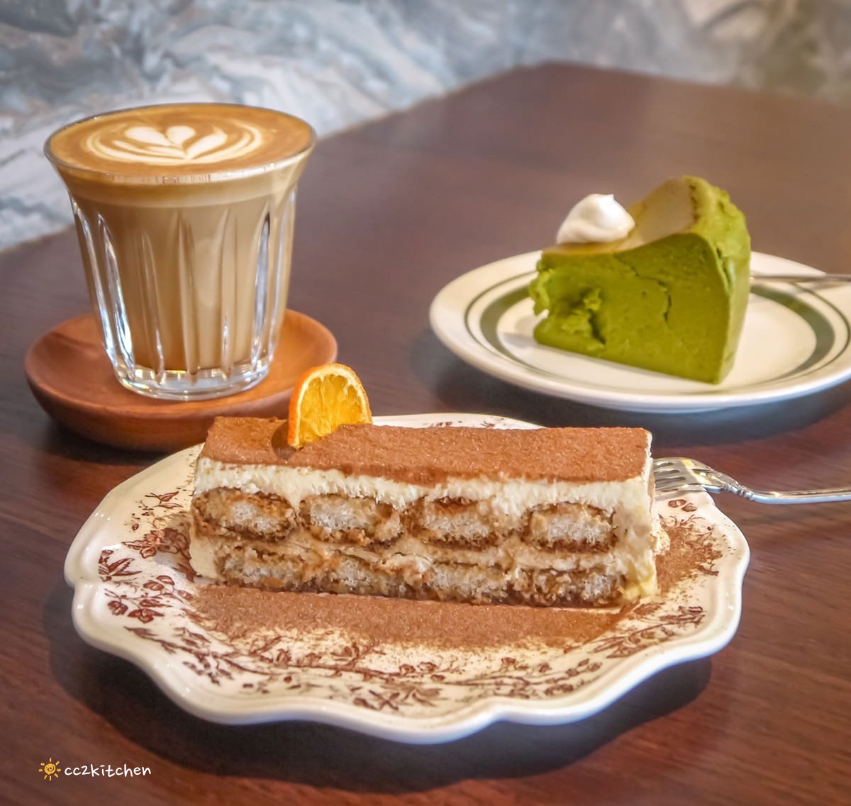 豪宅裡的質感咖啡廳！「海特咖啡館Hatt Coffee」2.0結合早午餐與民宿「廷海特潮流民宿」，外觀氣派、內裝富有高級感，台東市區早午餐推薦。