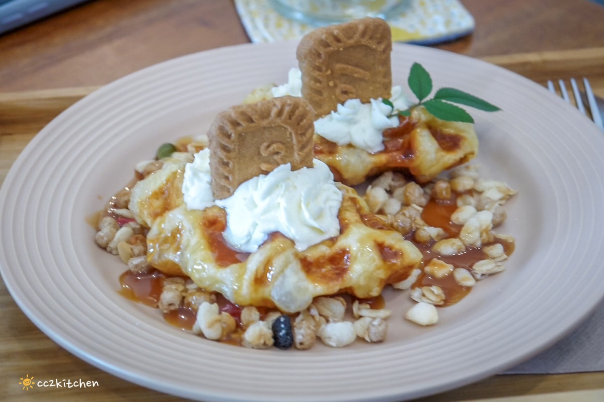 台東成功「眺港café」全台首家60年老診所改建的咖啡廳～中醫師接手跨域發展，將漢方茶融入咖啡店菜單，成功特色咖啡推薦。