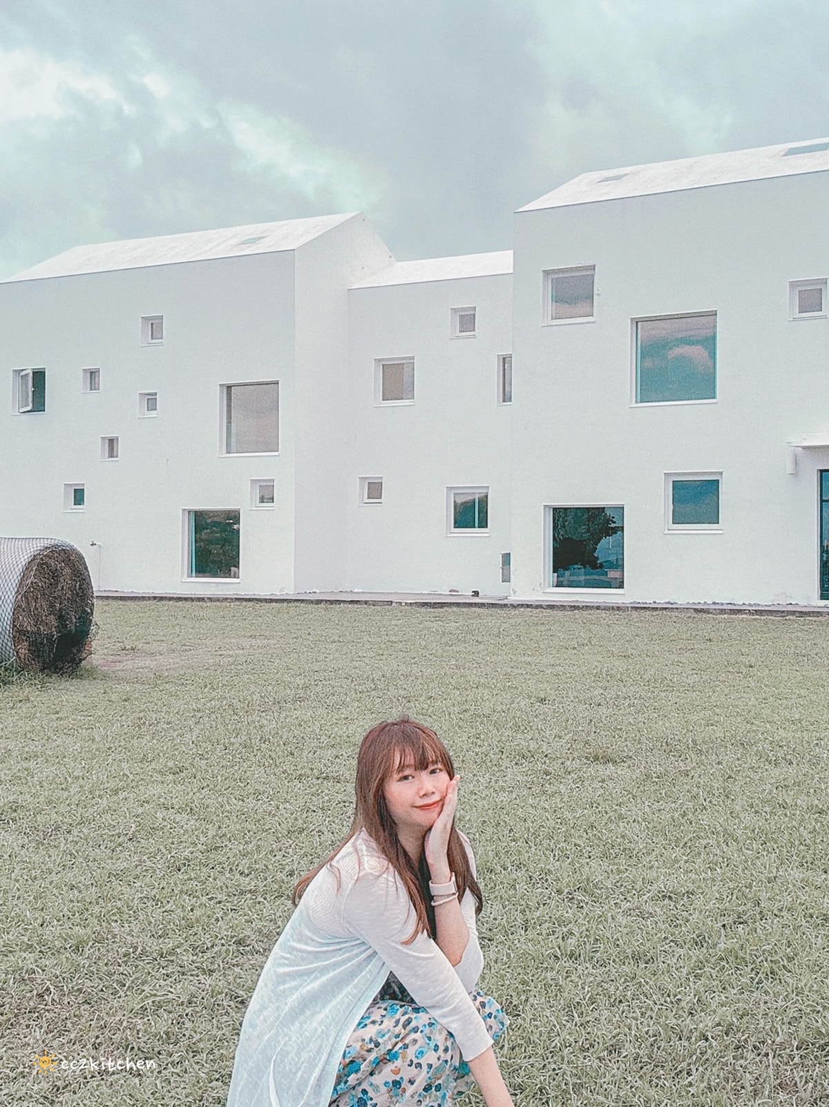 屏東滿州「日日旅海Ocean Day By Day」海景特色民宿開箱！不規則純白造型建築很吸睛，入住贈早餐及迎賓點心。