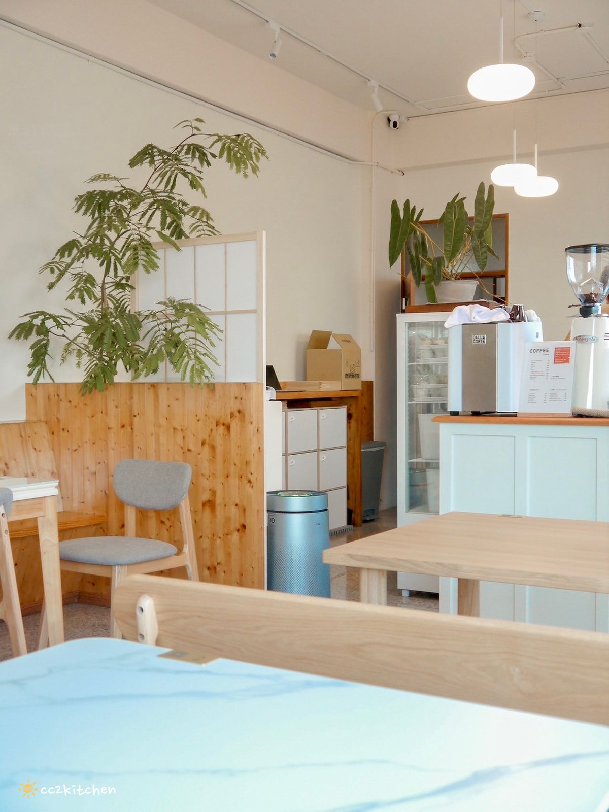 台東早午餐「柴源食間」新開幕～柴源製菓姊妹店，推出超級豐盛、大份量的大大早午餐盤、米食料理及義大利麵！餐點好吃兼具顏值，吃巧又能吃飽。