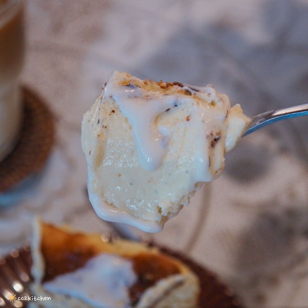 屏東漁村裡最美的海景咖啡廳！萬里桐「Oct.Sun Coffee」漁村裡的秘境咖啡～鄰近知名阿婆麵店、萬里桐浮潛熱點。