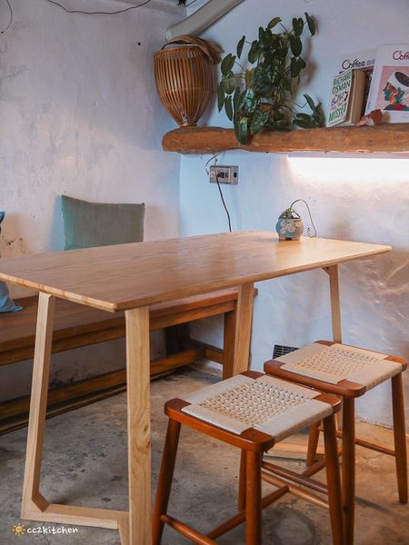 屏東漁村裡最美的海景咖啡廳！萬里桐「Oct.Sun Coffee」漁村裡的秘境咖啡～鄰近知名阿婆麵店、萬里桐浮潛熱點。