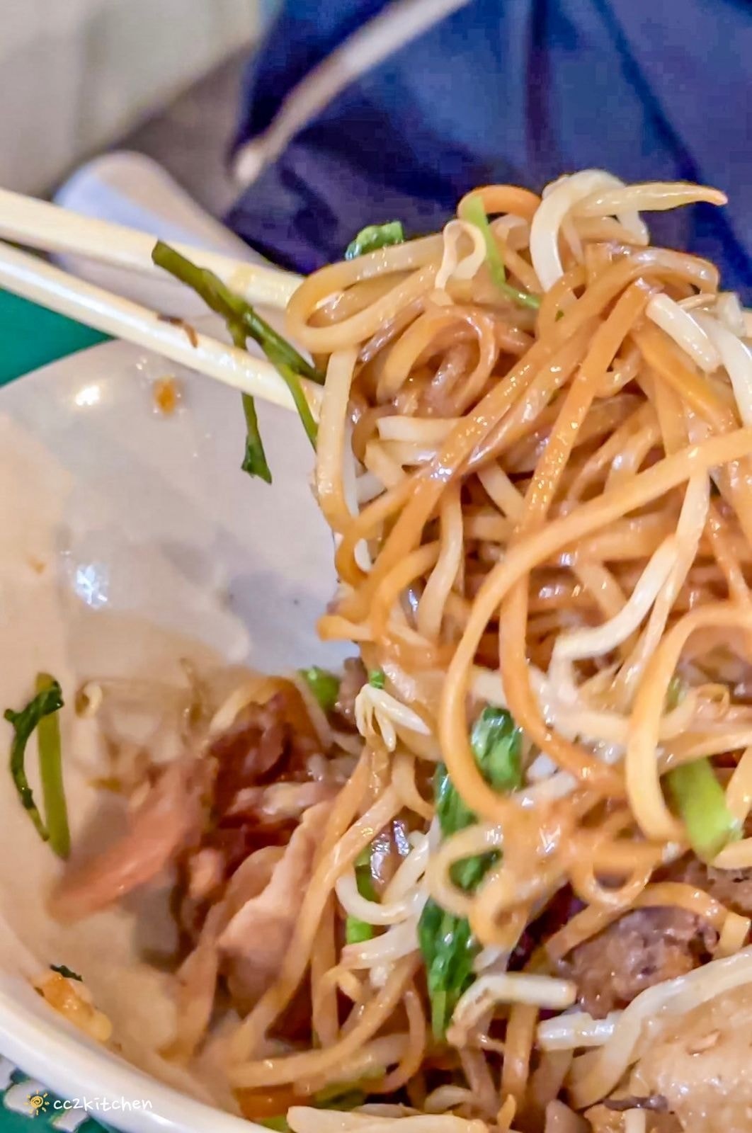 不用飛泰國！台東也可以吃到道地的泰國船麵「大城老船麵」，高雄超人氣泰國小吃專賣店展店來台東，必點船麵、泰式奶茶、椒鹽雞翅。