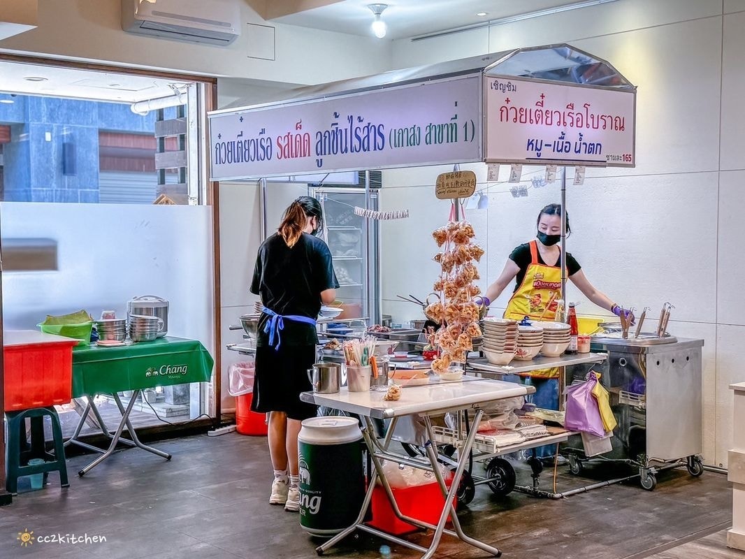不用飛泰國!台東也可以吃到道地的泰國船麵「大城老船麵」,高雄超人氣泰國小吃專賣店展店來台東,必點船麵、泰式奶茶、椒鹽雞翅。 - 第8張圖
