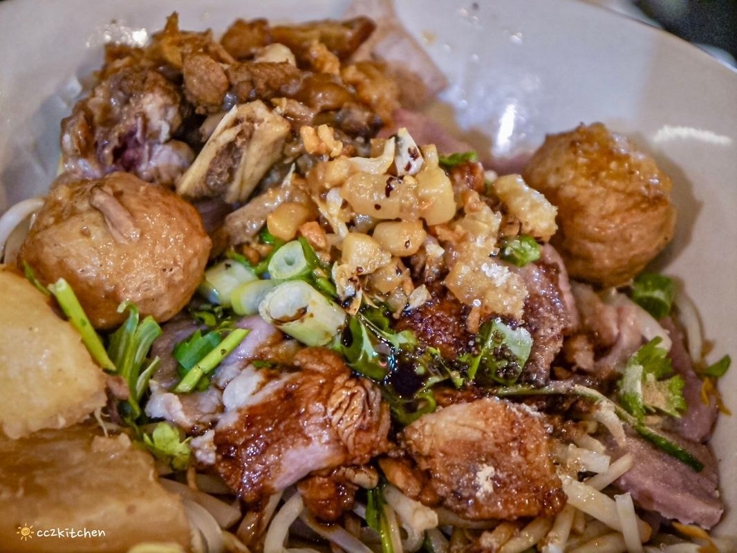 不用飛泰國!台東也可以吃到道地的泰國船麵「大城老船麵」,高雄超人氣泰國小吃專賣店展店來台東,必點船麵、泰式奶茶、椒鹽雞翅。 - 第21張圖
