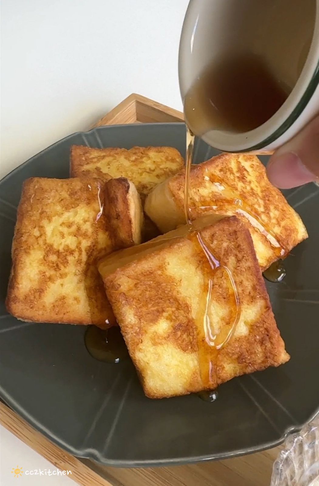 台東早午餐「慢慢Slowly」韓系奶油風咖啡店,餐點選擇多、從早吃到晚~早午餐、義大利麵、下午茶、咖啡應有盡有,適合約會、聚餐。 - 第44張圖