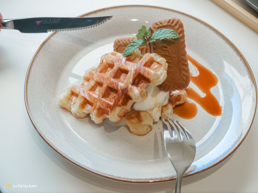 台東早午餐「慢慢Slowly」韓系奶油風咖啡店,餐點選擇多、從早吃到晚~早午餐、義大利麵、下午茶、咖啡應有盡有,適合約會、聚餐。 - 第52張圖