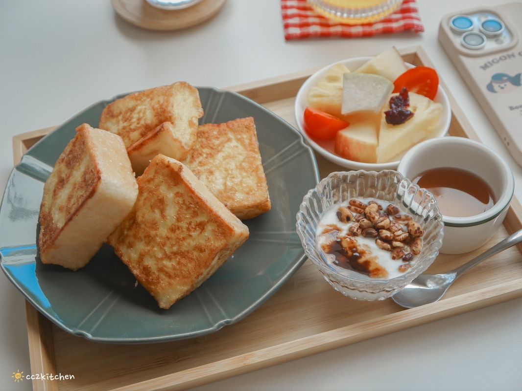 台東早午餐「慢慢Slowly」韓系奶油風咖啡店,餐點選擇多、從早吃到晚~早午餐、義大利麵、下午茶、咖啡應有盡有,適合約會、聚餐。 - 第42張圖