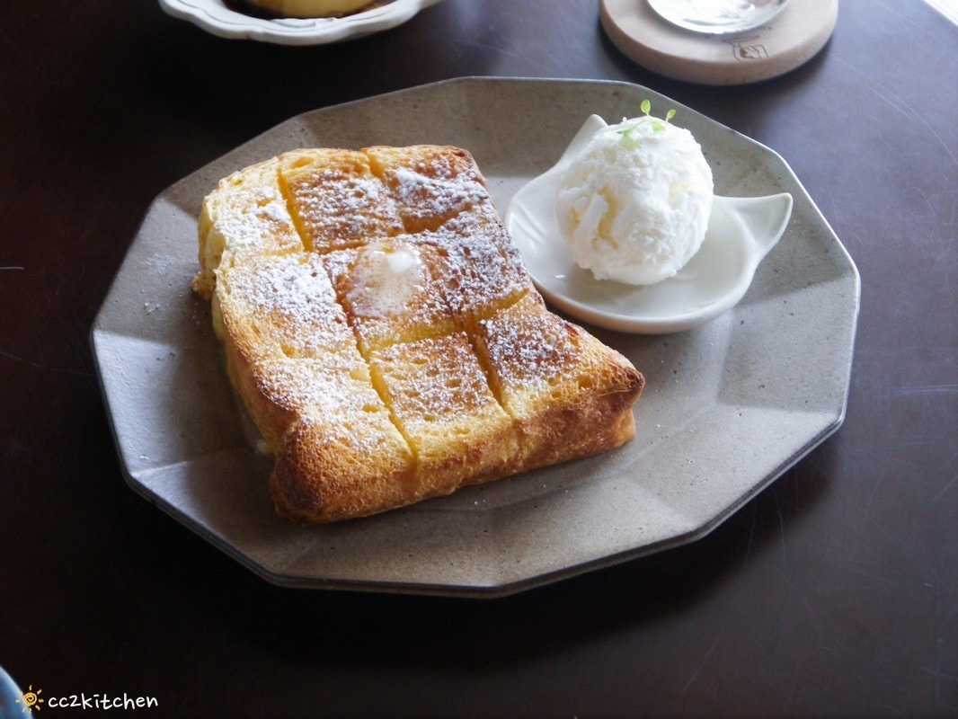 台東咖啡「大酥老公」從北平街搬到更生路的大酥2.0，台東超人氣鐵盒奶油酥餅伴手禮、質感老屋咖啡廳。