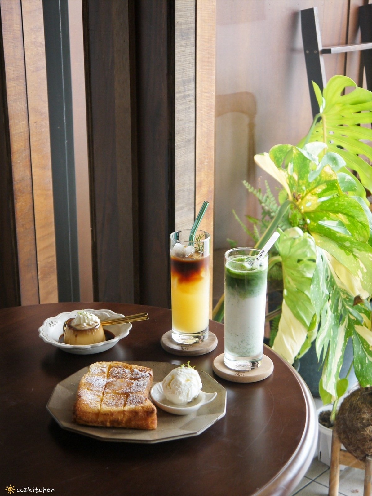 台東咖啡「大酥老公」從北平街搬到更生路的大酥2.0，台東超人氣鐵盒奶油酥餅伴手禮、質感老屋咖啡廳。