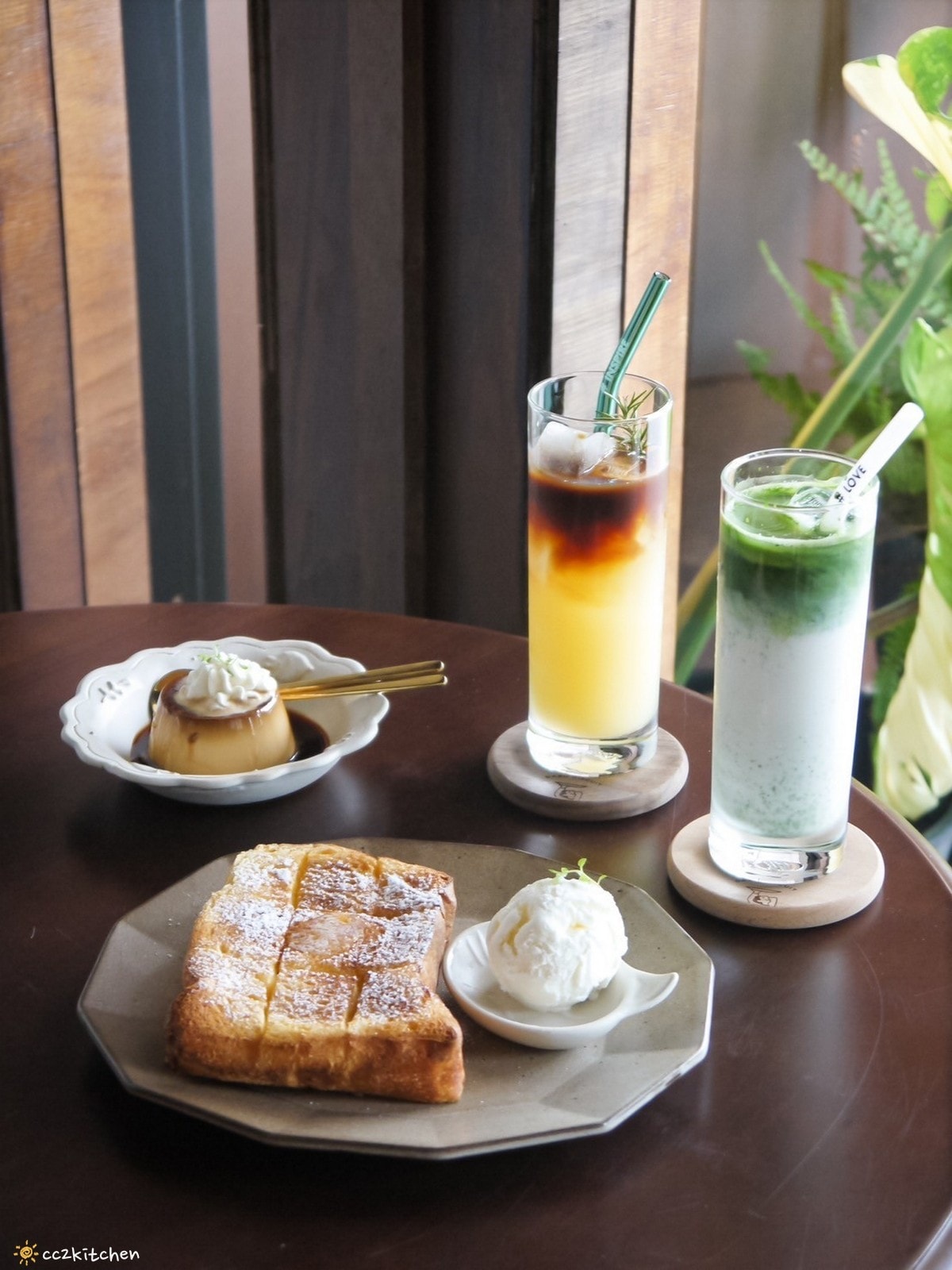 台東咖啡「大酥老公」從北平街搬到更生路的大酥2.0，台東超人氣鐵盒奶油酥餅伴手禮、質感老屋咖啡廳。