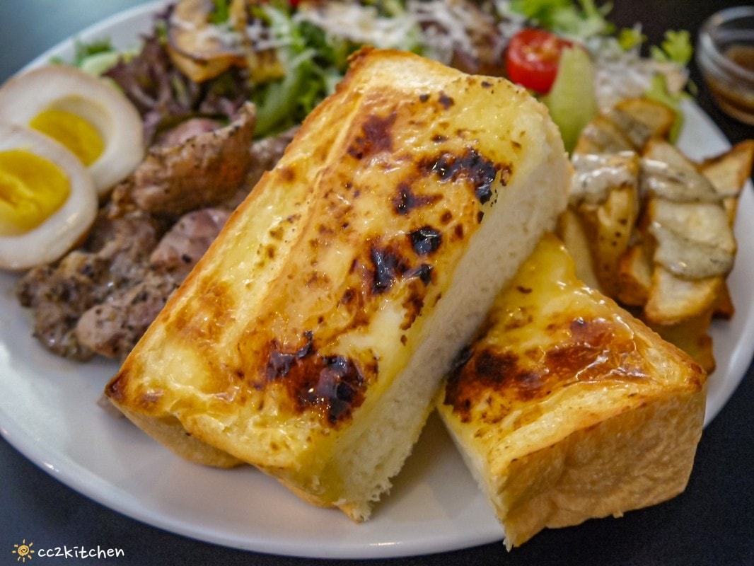 花蓮寵物友善早午餐!「棲根」以手作麵包為主的大份量精緻早午餐,溫沙拉、手作吐司麵包及開放式三明治現點現做,慢工粗細活的職人手作輕食。 - 第22張圖 花蓮寵物友善早午餐!「棲根」以手作麵包為主的大份量精緻早午餐,溫沙拉、手作吐司麵包及開放式三明治現點現做,慢工粗細活的職人手作輕食。