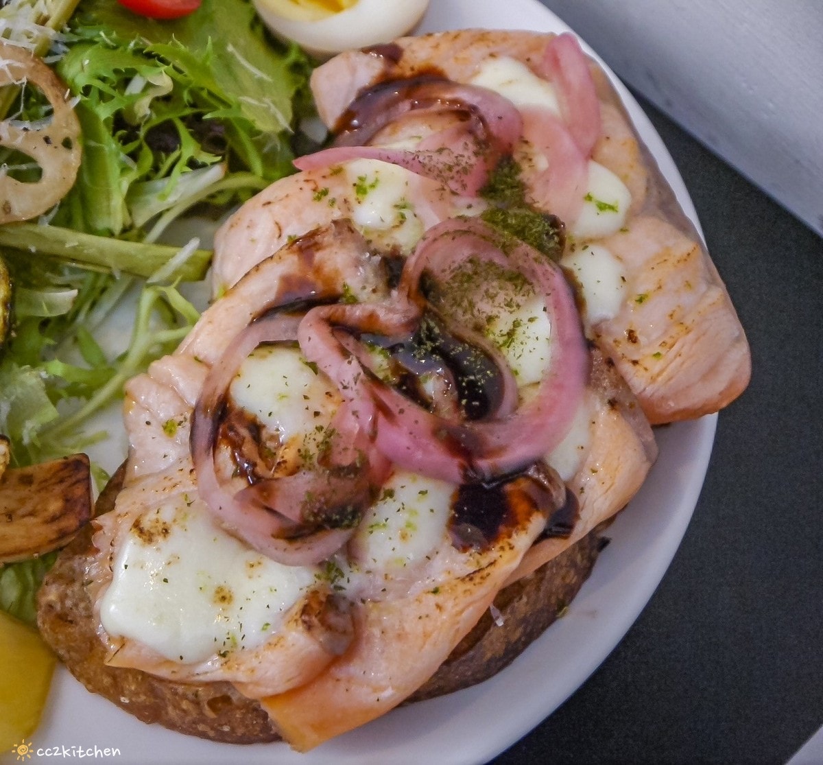 花蓮寵物友善早午餐!「棲根」以手作麵包為主的大份量精緻早午餐,溫沙拉、手作吐司麵包及開放式三明治現點現做,慢工粗細活的職人手作輕食。 - 第28張圖 花蓮寵物友善早午餐!「棲根」以手作麵包為主的大份量精緻早午餐,溫沙拉、手作吐司麵包及開放式三明治現點現做,慢工粗細活的職人手作輕食。