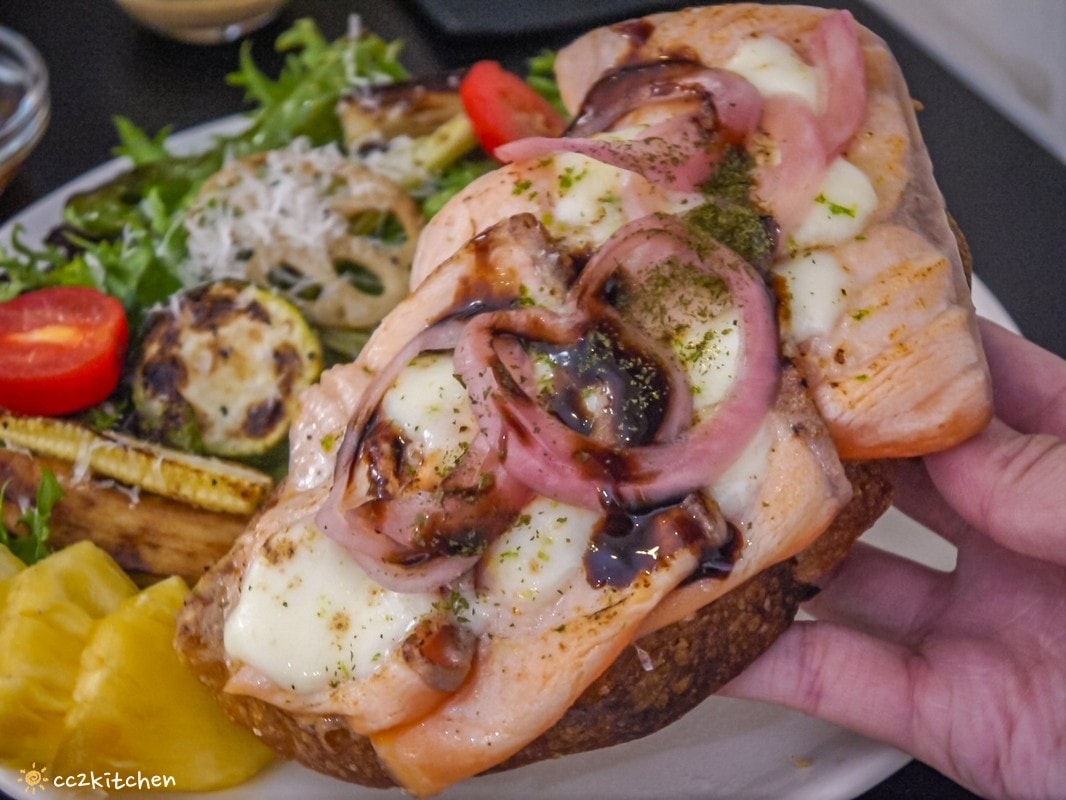 花蓮寵物友善早午餐!「棲根」以手作麵包為主的大份量精緻早午餐,溫沙拉、手作吐司麵包及開放式三明治現點現做,慢工粗細活的職人手作輕食。 - 第29張圖 花蓮寵物友善早午餐!「棲根」以手作麵包為主的大份量精緻早午餐,溫沙拉、手作吐司麵包及開放式三明治現點現做,慢工粗細活的職人手作輕食。