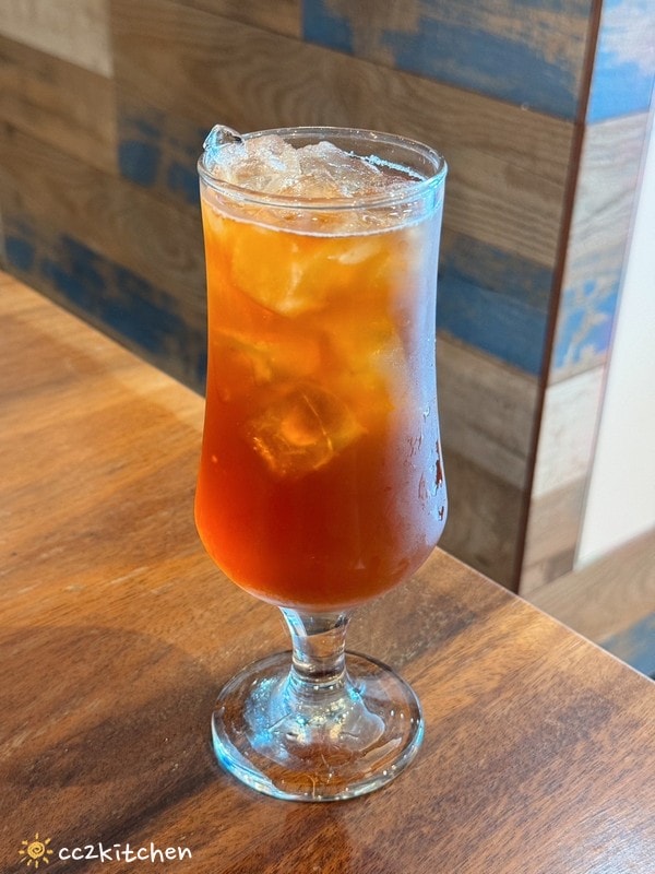 藏身在髮廊裡的複合式餐廳!台東「尖峯洋食x咖啡x沙龍」份量大、料多實在的義大利麵~主廚不定期更換的特餐也是必點! - 第19張圖