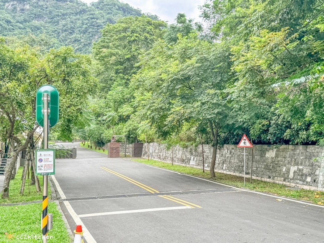 東部首間山林製造概念館咖啡廳!「虎比公寓-台東知本館」座落在台東知本國家森林遊樂區~在國家級森林公園裡眺望無敵山景,享受大自然沉靜與美好。 - 第48張圖