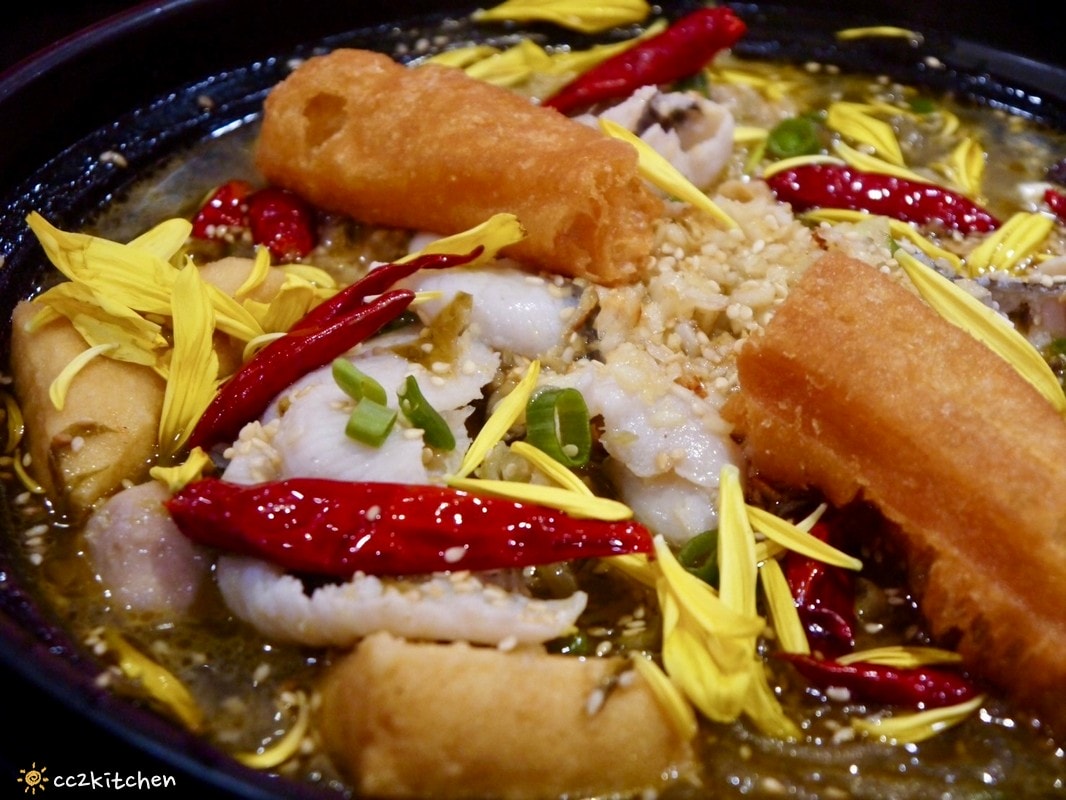 比臉盆還大的酸菜魚!「錄鼎記酸菜魚鍋台東店」台東首間酸菜魚火鍋~8/15新開幕,限定時段用餐鍋物9折! - 第18張圖