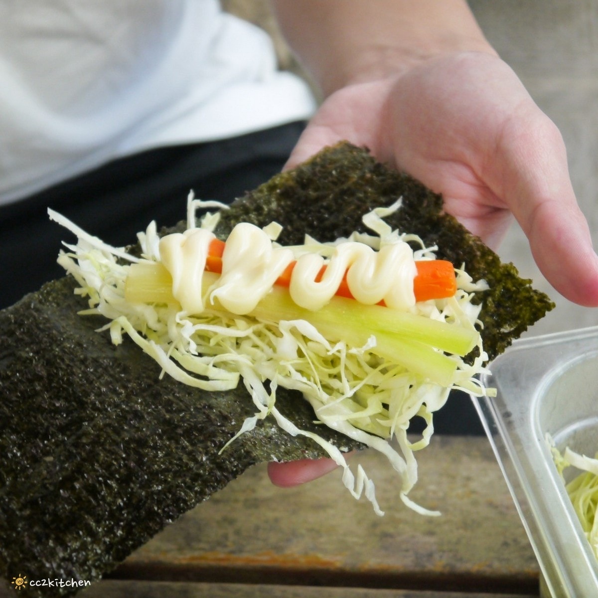 【2026台東太麻里金針山一日遊】金針山賞花秘境、森呼吸金針瑜珈、金針園採筍趣、水果茶凍DIY、大啖金針私房創意料理 ！