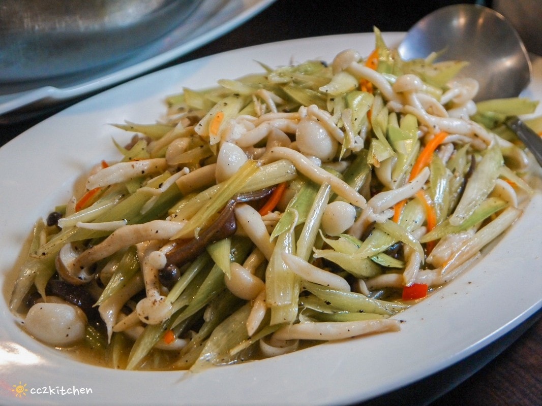 【2026台東太麻里金針山一日遊】金針山賞花秘境、森呼吸金針瑜珈、金針園採筍趣、水果茶凍DIY、大啖金針私房創意料理 ！