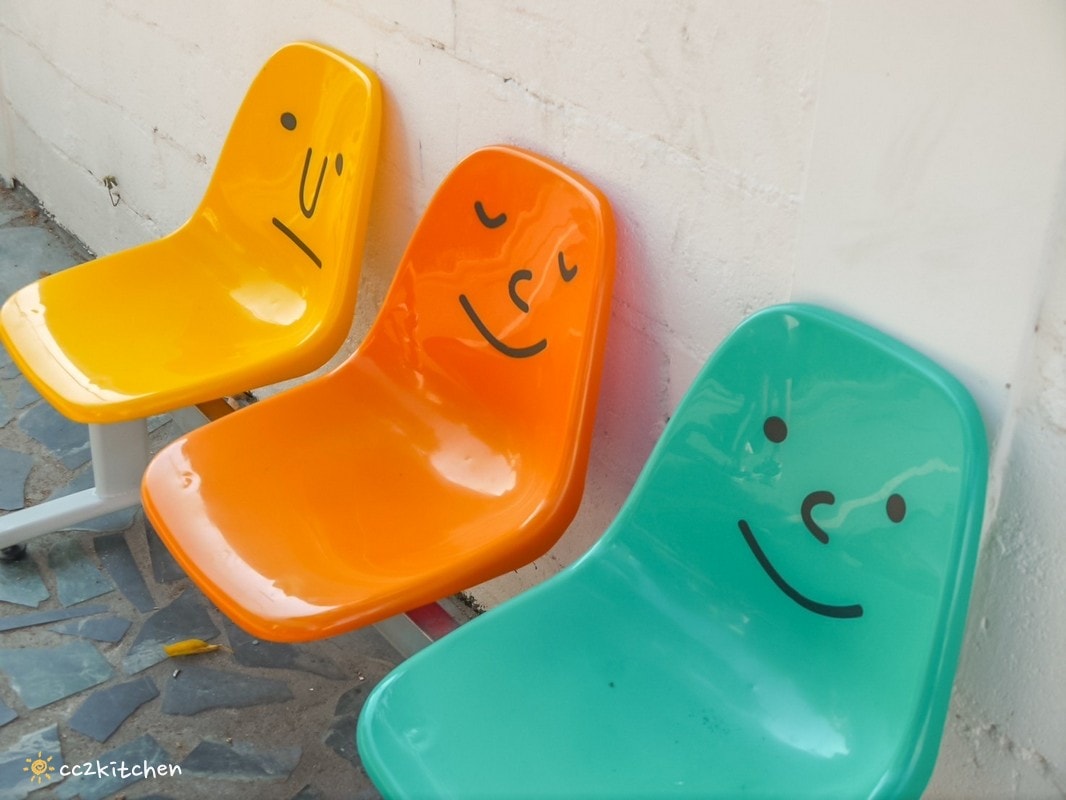 花蓮網美咖啡廳「Jiji Coffee 吉吉咖啡」，位於新城老街上、佳興檸檬汁旁～北海道生乳舒芙蕾專賣店、易開罐式咖啡飲品超吸睛！可外帶也可內用。