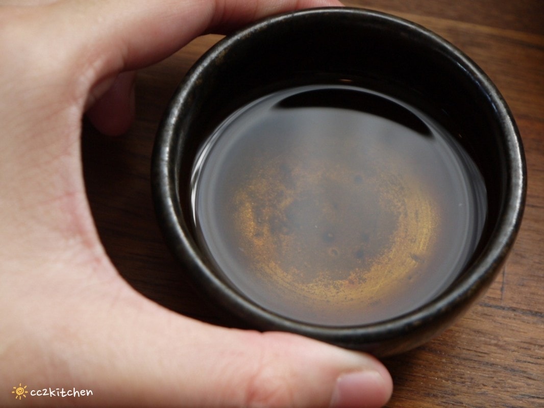 花蓮「坡上」招牌焦糖布丁只要60元好佛心！日系風格的溫潤木質調平價咖啡廳，甜點和價位都很可愛～花蓮旅遊咖啡下午茶推薦！