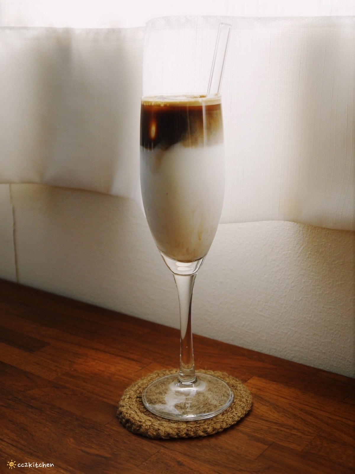 花蓮「坡上」招牌焦糖布丁只要60元好佛心！日系風格的溫潤木質調平價咖啡廳，甜點和價位都很可愛～花蓮旅遊咖啡下午茶推薦！