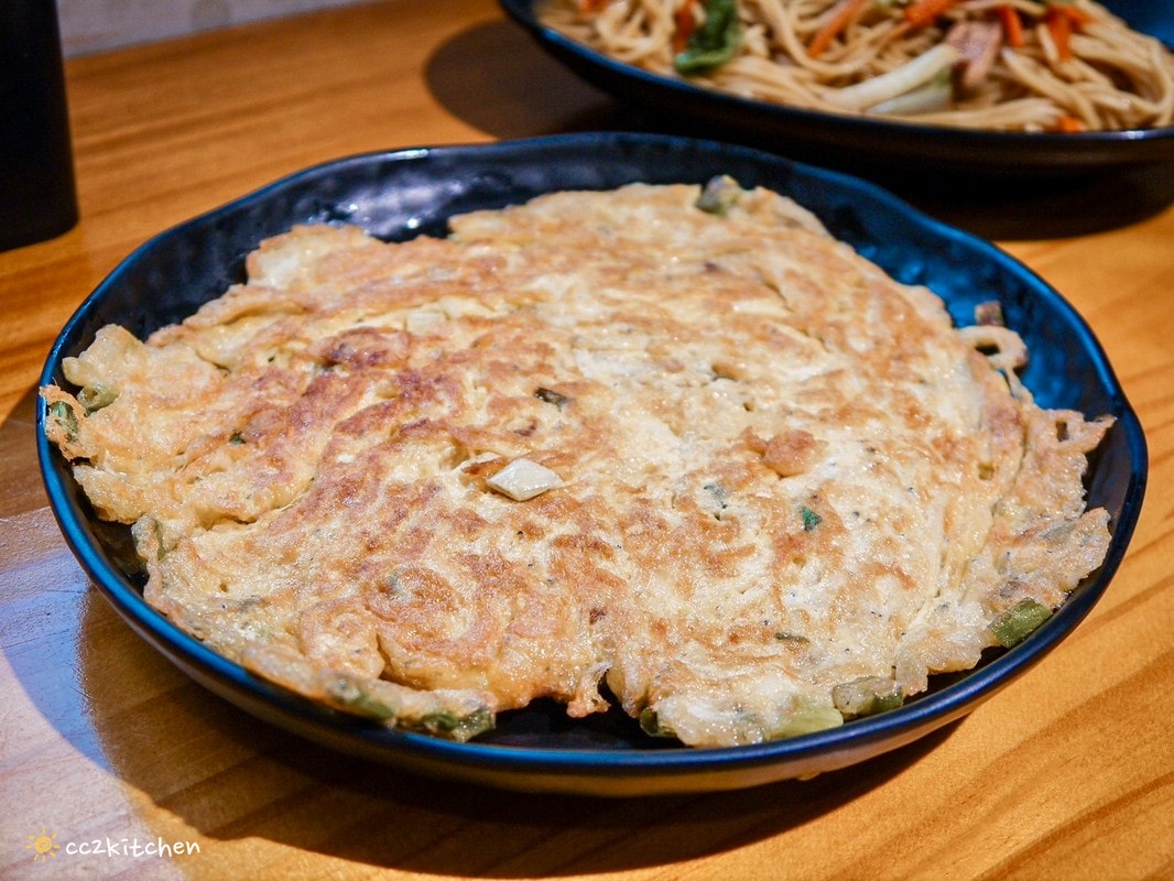 台東成功海鮮餐廳「比西里岸近海廚房」，鄰近三仙台的平價家常小餐館，單點制～價格平易近人，小家庭也能大啖海產！