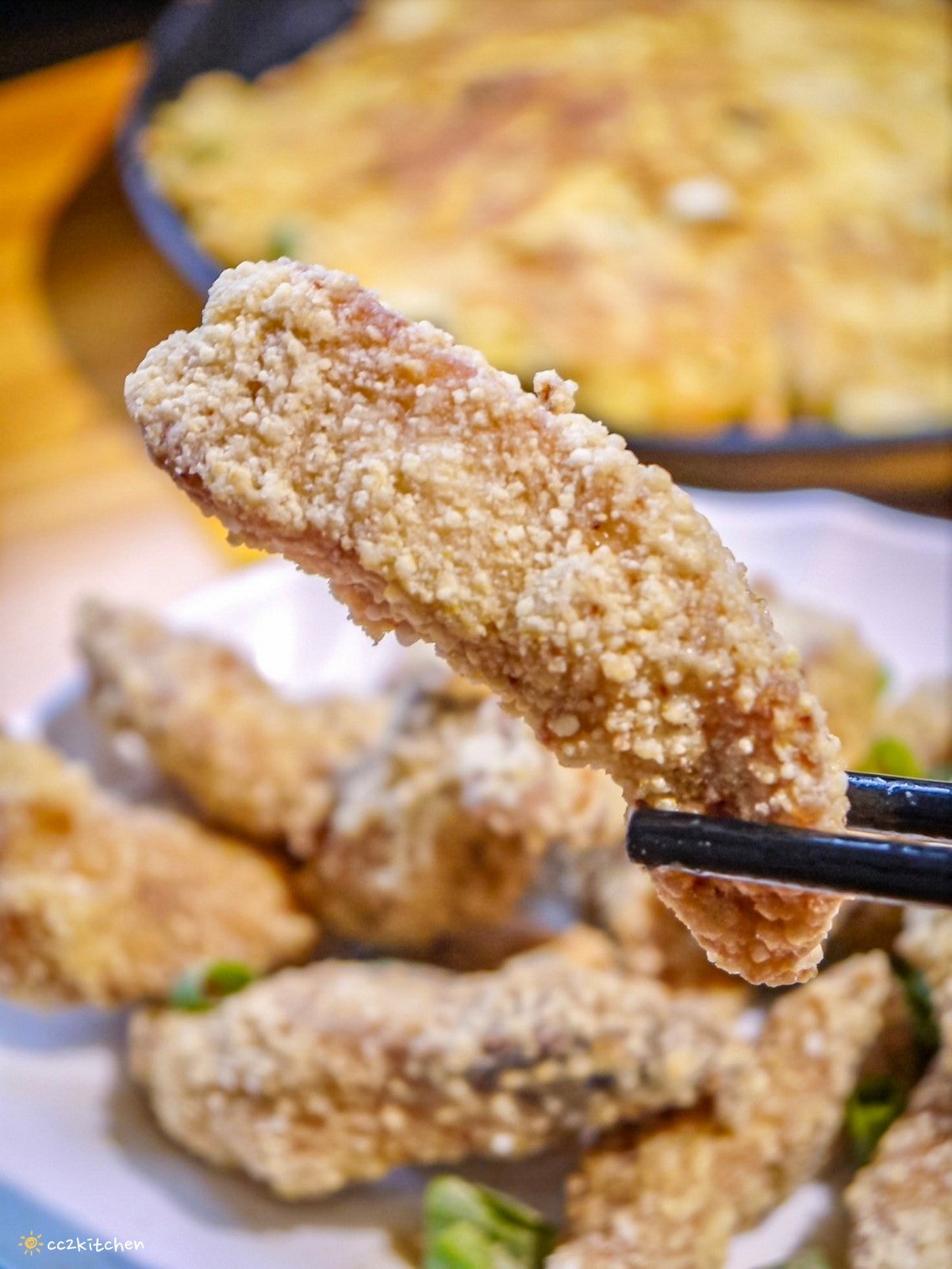 台東成功海鮮餐廳「比西里岸近海廚房」，鄰近三仙台的平價家常小餐館，單點制～價格平易近人，小家庭也能大啖海產！