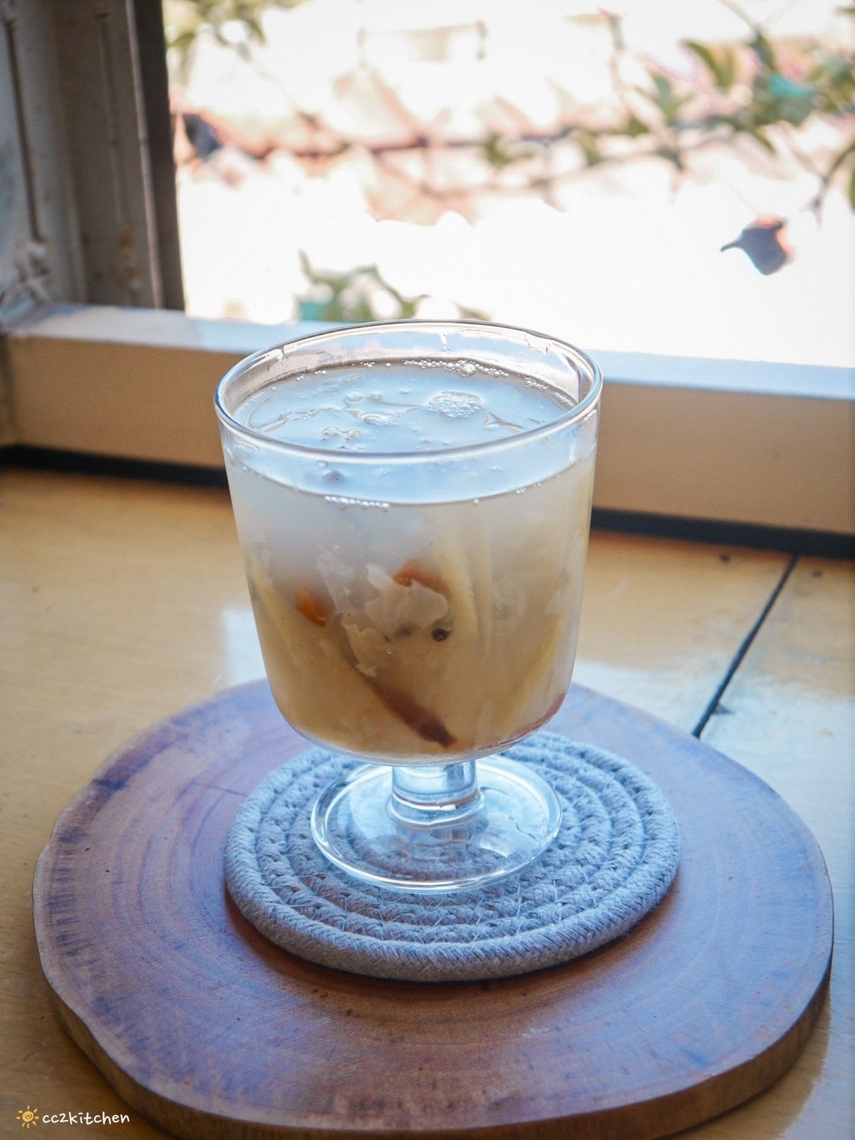 【2026台東太麻里金針山一日遊】金針山賞花秘境、森呼吸金針瑜珈、金針園採筍趣、水果茶凍DIY、大啖金針私房創意料理 ！