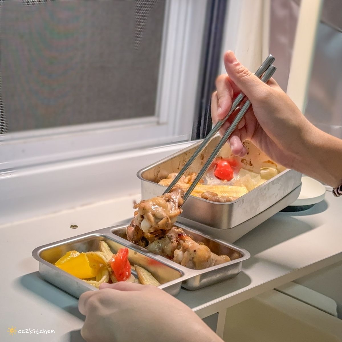 【團購好物開箱】LiFE RiCH富川創造 𝘿𝙤𝙪𝙗𝙡𝙚 𝘽𝙤𝙭可微波不鏽鋼便當盒，一盒多用可蒸、煮、煎、炸、烤～自煮神器、自帶料理的好夥伴！