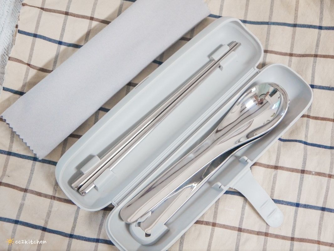 【團購好物開箱】LiFE RiCH富川創造 𝘿𝙤𝙪𝙗𝙡𝙚 𝘽𝙤𝙭可微波不鏽鋼便當盒，一盒多用可蒸、煮、煎、炸、烤～自煮神器、自帶料理的好夥伴！