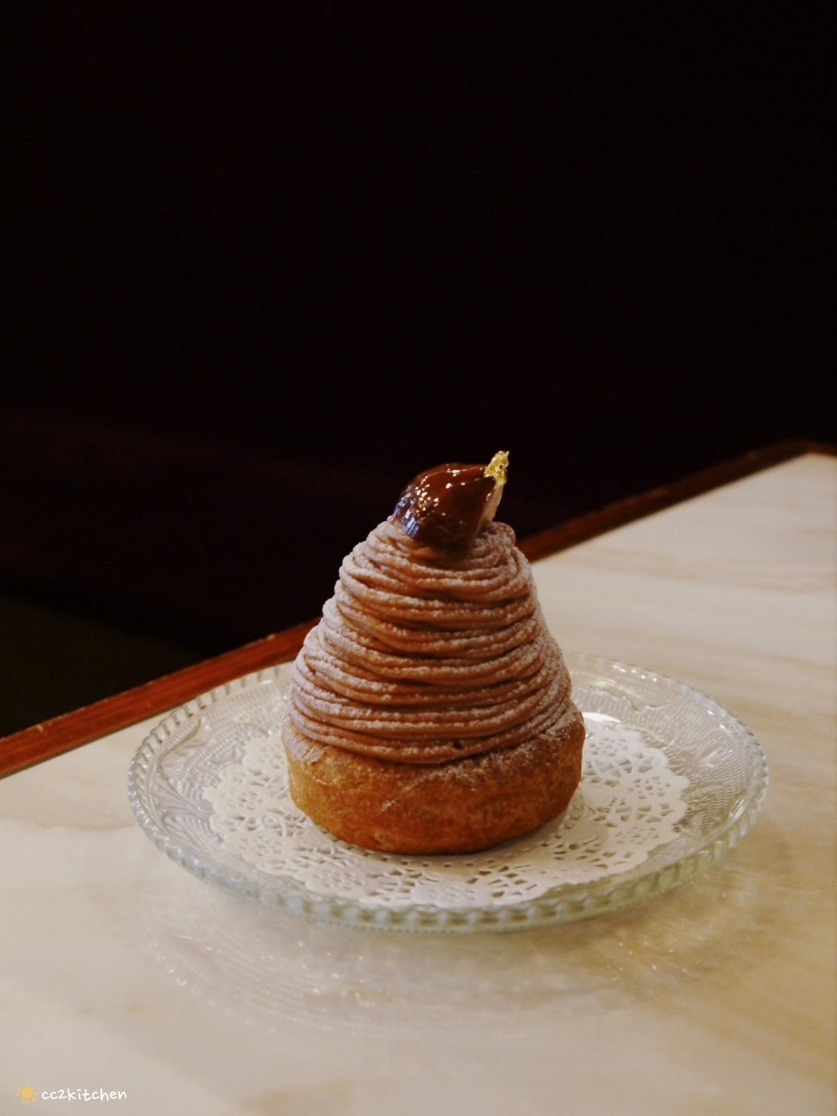 花蓮咖啡廳「昭和58」復刻日本昭和時代洋菓子喫茶店，低調奢華復古風！在昭和58感受浪浪漫的老派午茶時光。