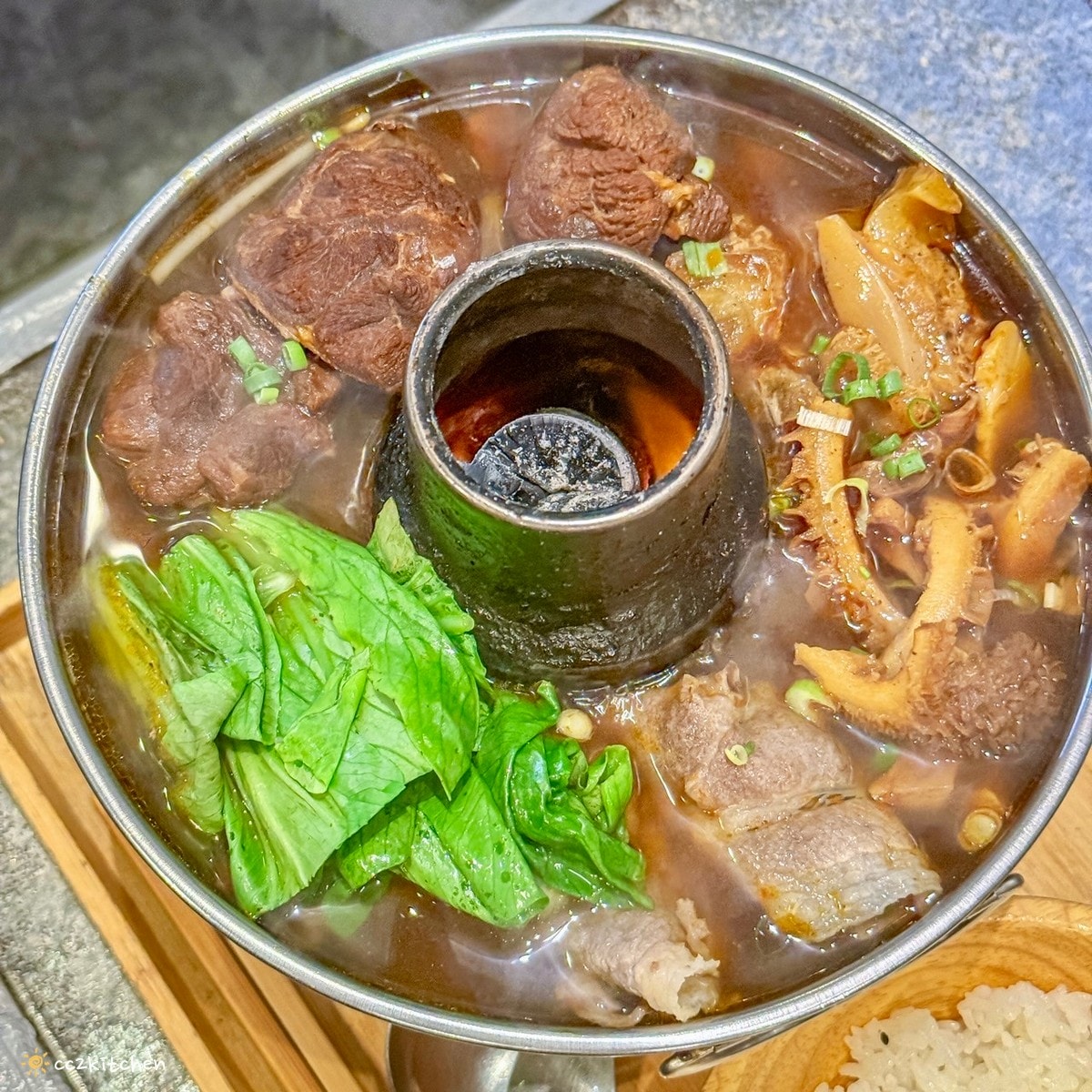 花蓮「鍋隱 GOIN Hot Pot 原創個人炭燒鍋」超人氣美式風個人炭燒小火鍋!推薦麻辣過癮鍋,料多實在、肉肉控最愛!大口吃好過癮~ - 第16張圖
