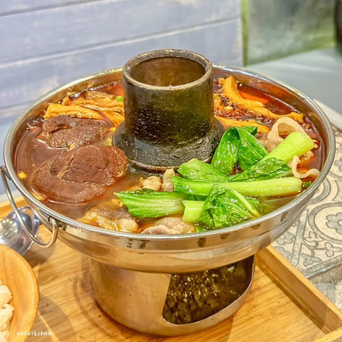 花蓮「鍋隱 GOIN Hot Pot 原創個人炭燒鍋」超人氣美式風個人炭燒小火鍋!推薦麻辣過癮鍋,料多實在、肉肉控最愛!大口吃好過癮~ - 第18張圖