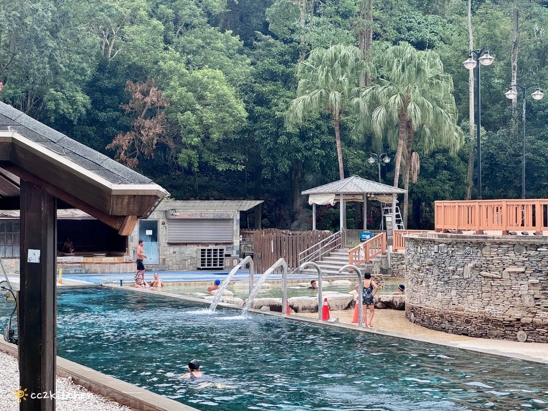 【2026台東知本一日遊】知本溫泉、知本美食景點全攻略！不能錯過的溫泉美食、知本隱藏版景點、最新光祭活動。