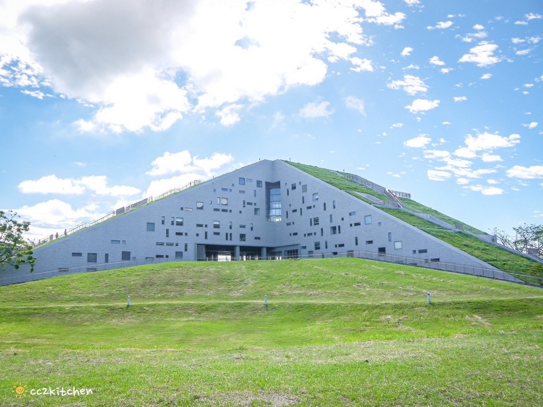 【2026台東知本一日遊】知本溫泉、知本美食景點全攻略！不能錯過的溫泉美食、知本隱藏版景點、最新光祭活動。