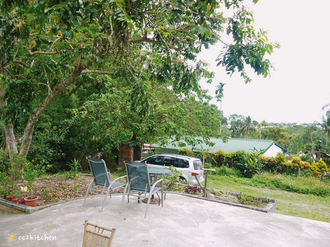 台東利嘉「稻米與月桃花」，隱居山林的私宅咖啡廳！一周只營業三天、假日不定期開放，招牌香料咖哩與小農自耕無毒香米結合，隱藏在靜謐山中的美味。