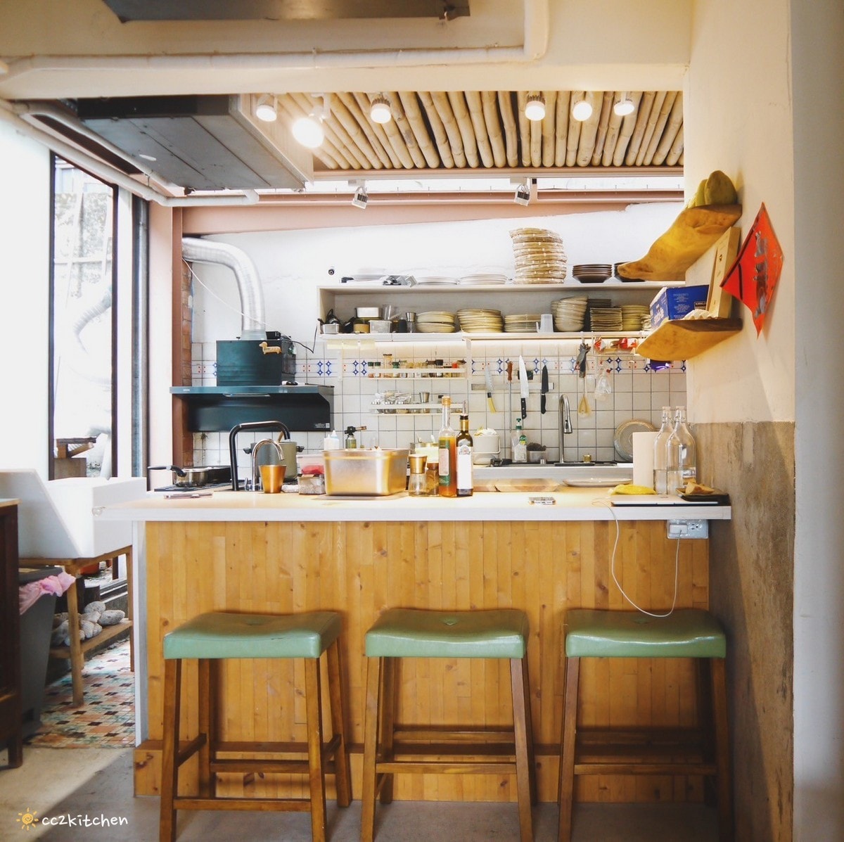 台東東河「千千咖啡」老屋改造的茅屋平房咖啡廳,鄰近東河包子、泰源幽谷,來到東河不能錯過的特色咖啡店。 - 第9張圖 台東東河「千千咖啡」老屋改造的茅屋平房咖啡廳,鄰近東河包子、泰源幽谷,來到東河不能錯過的特色咖啡店。